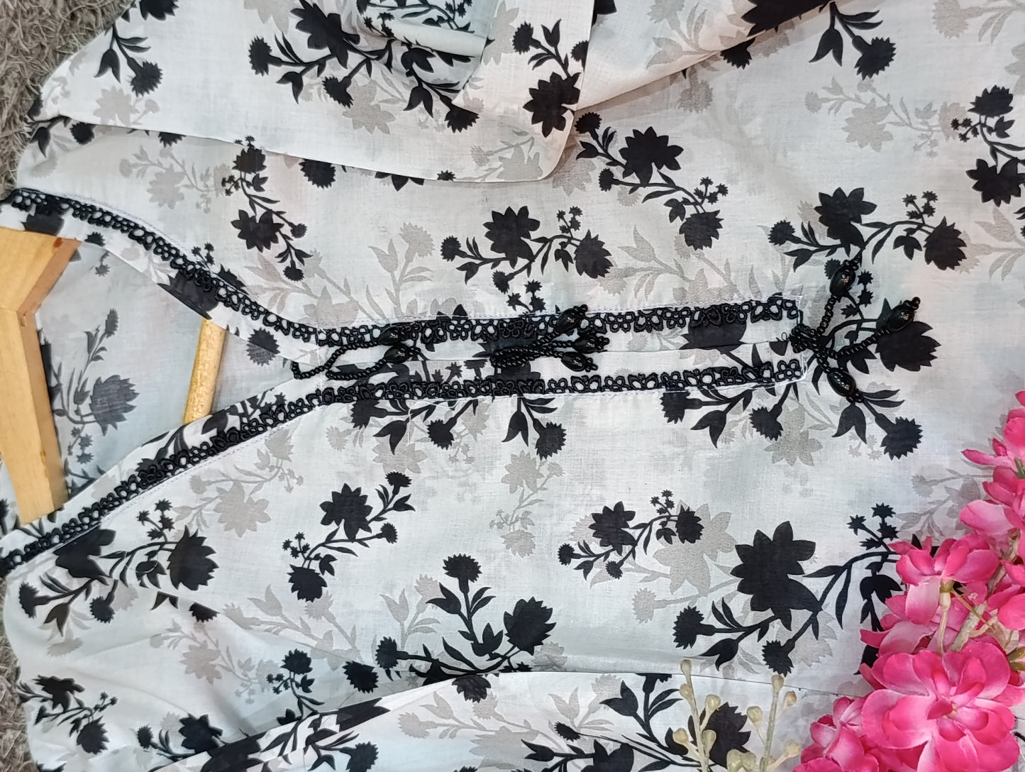 Noir Blossom – 3-Piece Monochrome Embroidered Lawn Suit