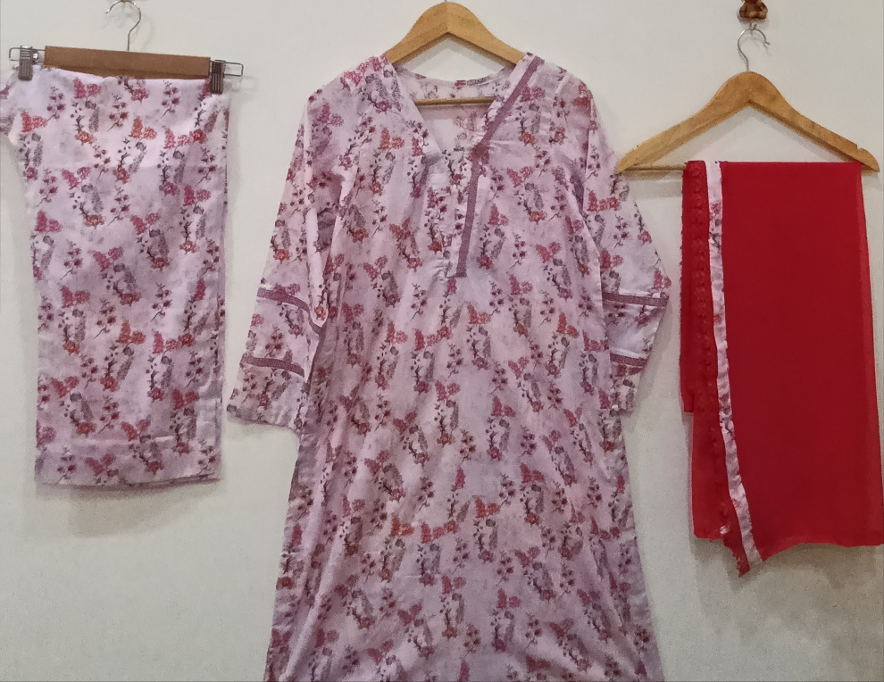 Blossom Breeze- 3 Piece printed Lawn Suit with Chiffon Dupatta