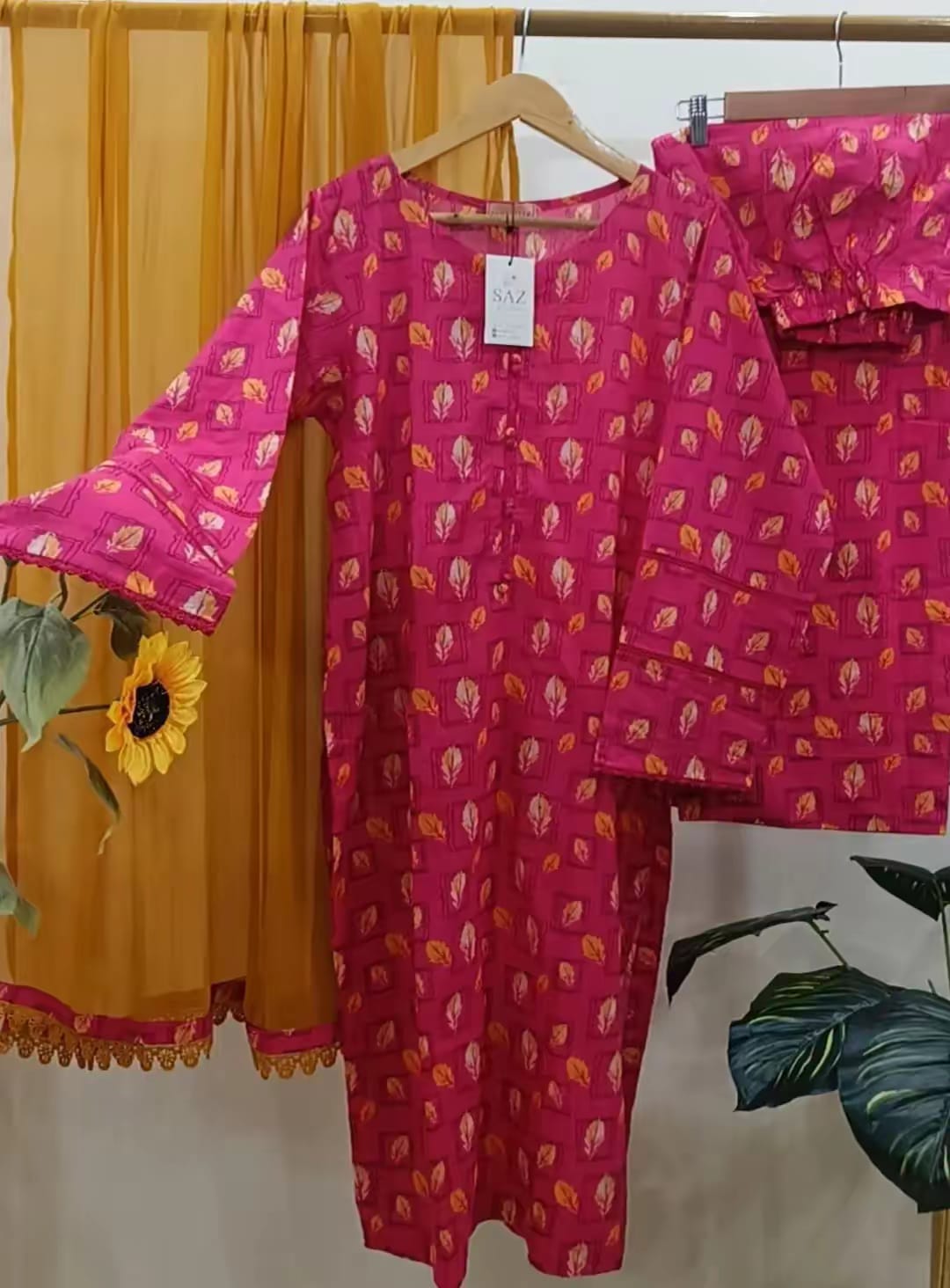 3 Piece Printed Lawn Suit - Pink Leaf